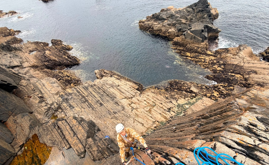 David S. Walsh on Carraig Ùna. Photo Phil Mannus